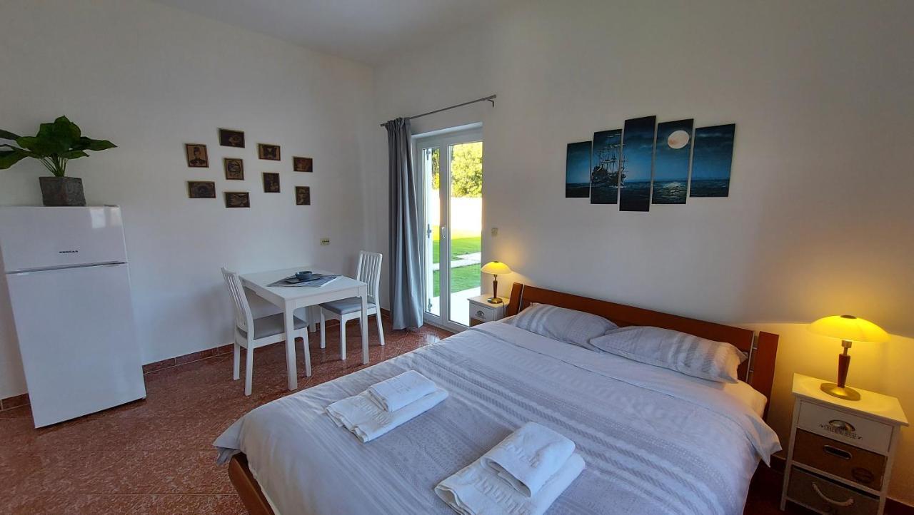 Soline Ada Apartment Pjescana Uvala Bagian luar foto