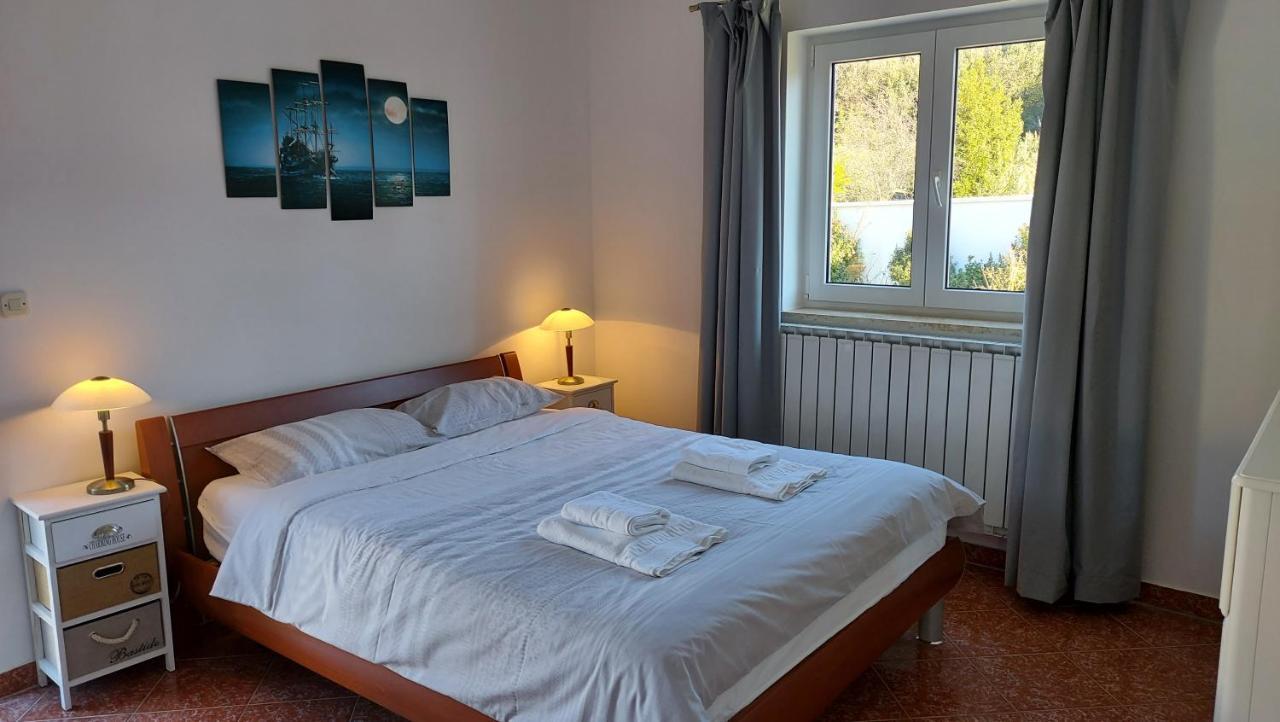 Soline Ada Apartment Pjescana Uvala Bagian luar foto