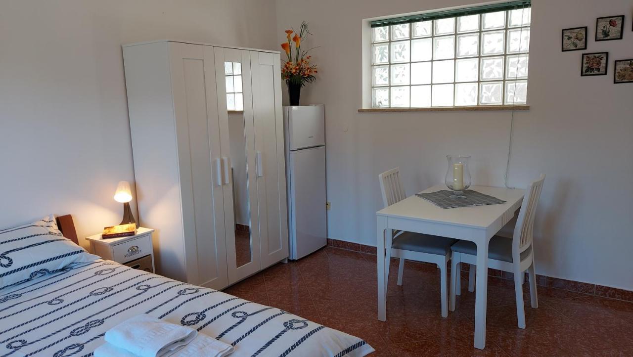 Soline Ada Apartment Pjescana Uvala Bagian luar foto