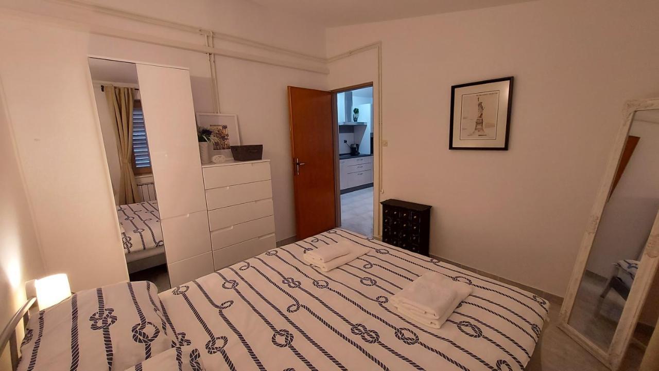 Soline Ada Apartment Pjescana Uvala Bagian luar foto