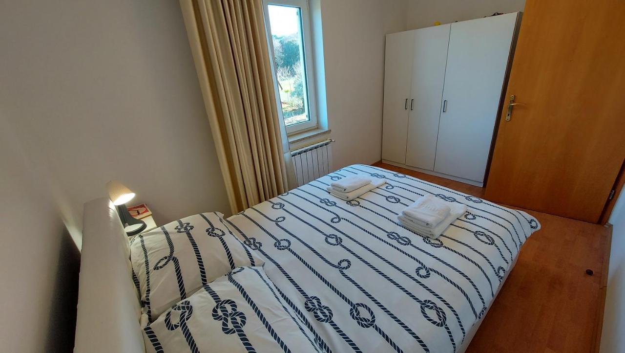 Soline Ada Apartment Pjescana Uvala Bagian luar foto