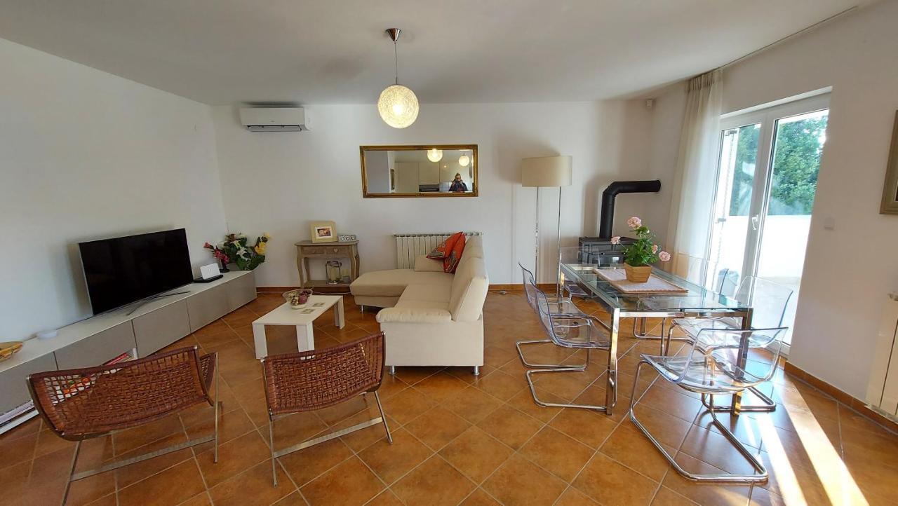 Soline Ada Apartment Pjescana Uvala Bagian luar foto